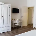 Le Vie Del Centro Guest house 3*