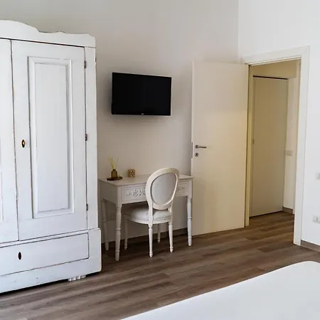 Le Vie Del Centro Πανσιόν 3*